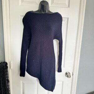 BCBGMaxazria Asymmetrical Navy knit Sweater - size XS